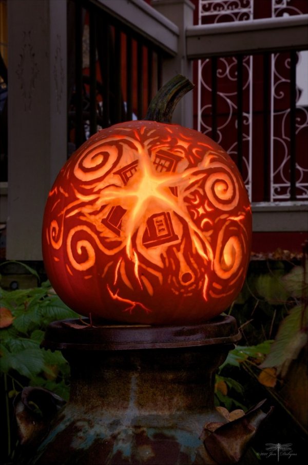 5c466ac52da8eb0c985a940c3be61d08-the-nerdiest-jack-o-lanterns-on-the-internet