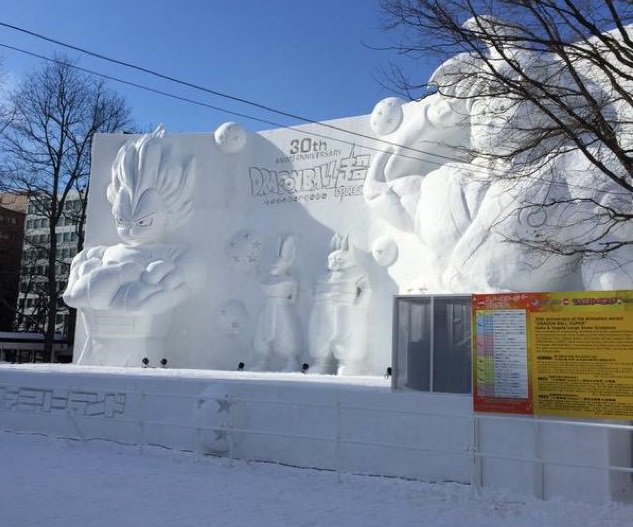 snow-sculpture-bonhomme-de-neige-snowman-AA6p8K large