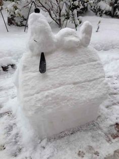snow-sculpture-bonhomme-de-neige-snowman-b925111