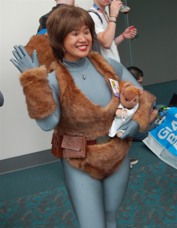 squirrel_girl_cosplay_sq-003